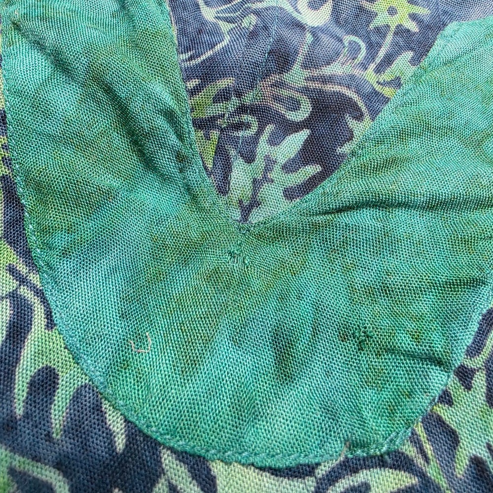 Soft Surroundings Women Medium 3/4 Sleeve Shirt Batik Rayon Blue Green Boho Top‎ - Picture 2 of 5
